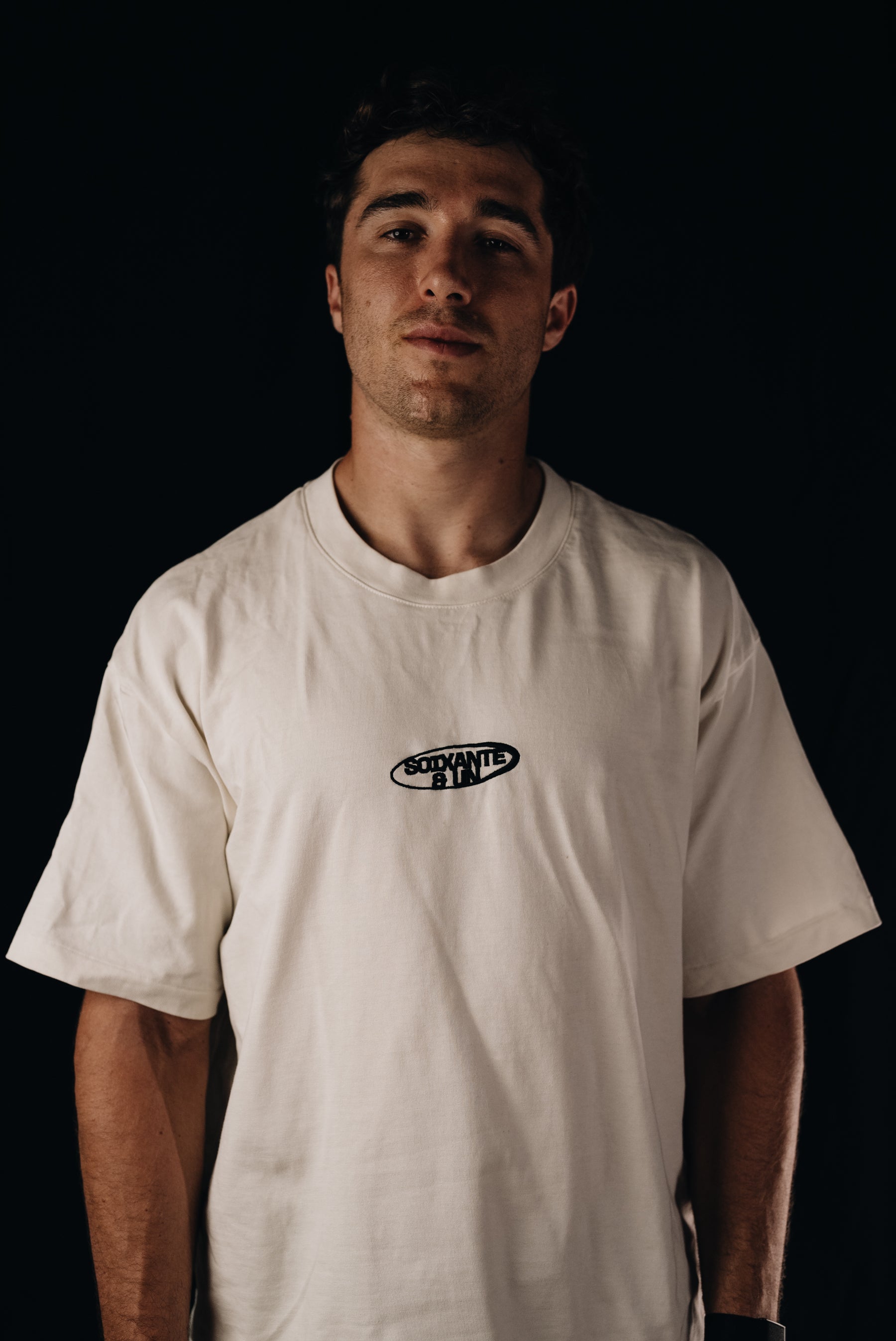 T-shirt Oval — Soixante & Un